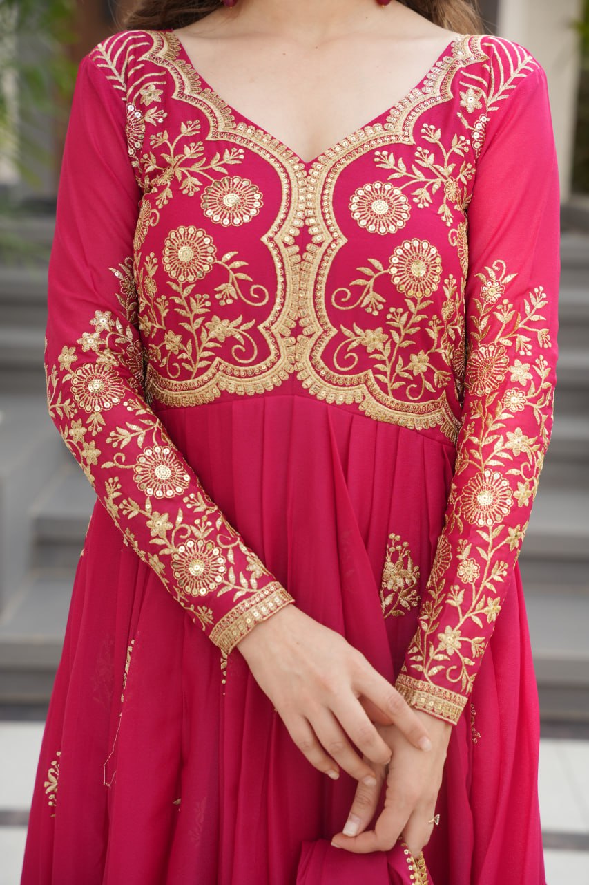 Star Georgette Embroidered Kurta Set with Dupatta