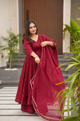 Elegant Maslin Digital Print Kurta Set with Plazzo & Dupatta