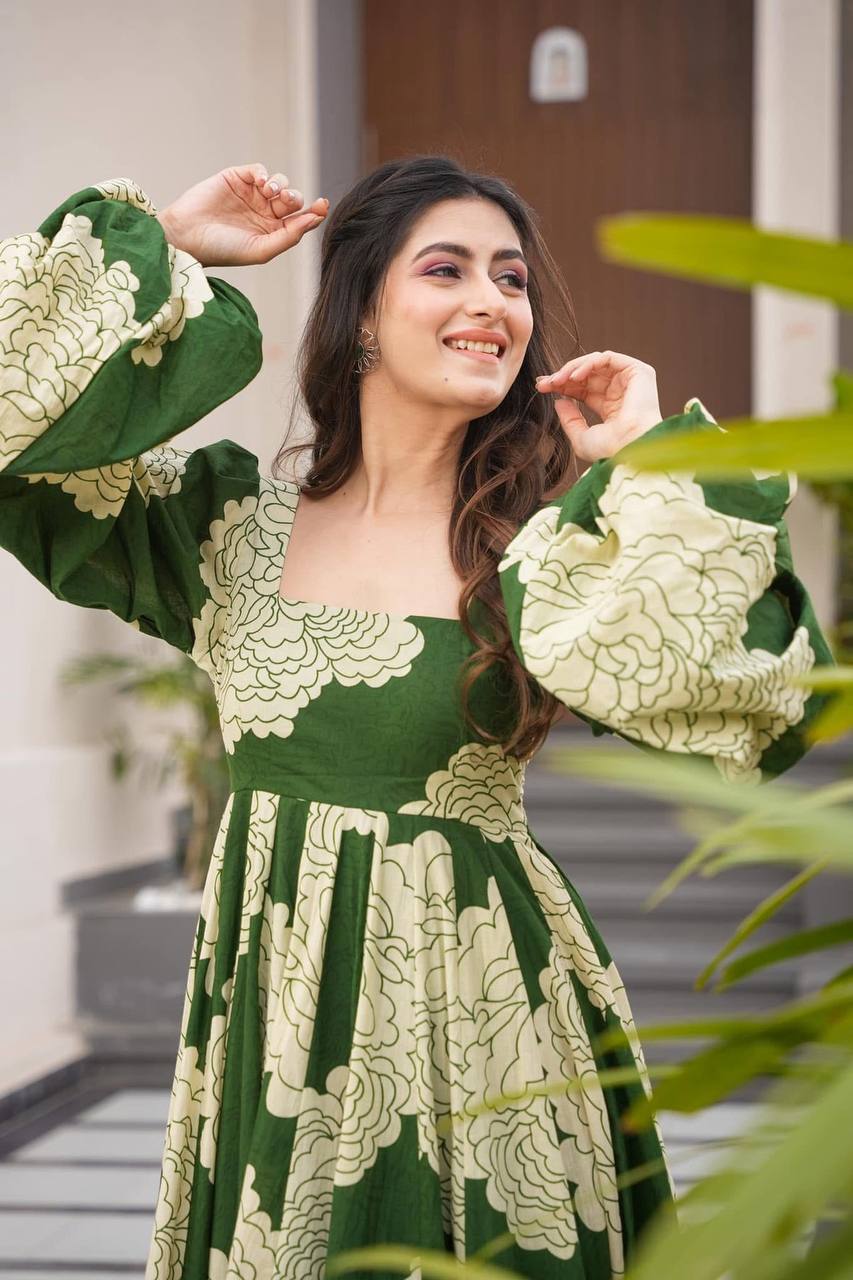 Maslin Fabric Digital Print Kurta with Micro Cotton Pants - Women's Ethnic Wear