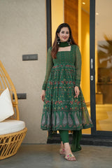 Elegant Georgette Kali-Cut Kurta Set with Cotton Pants & Dupatta