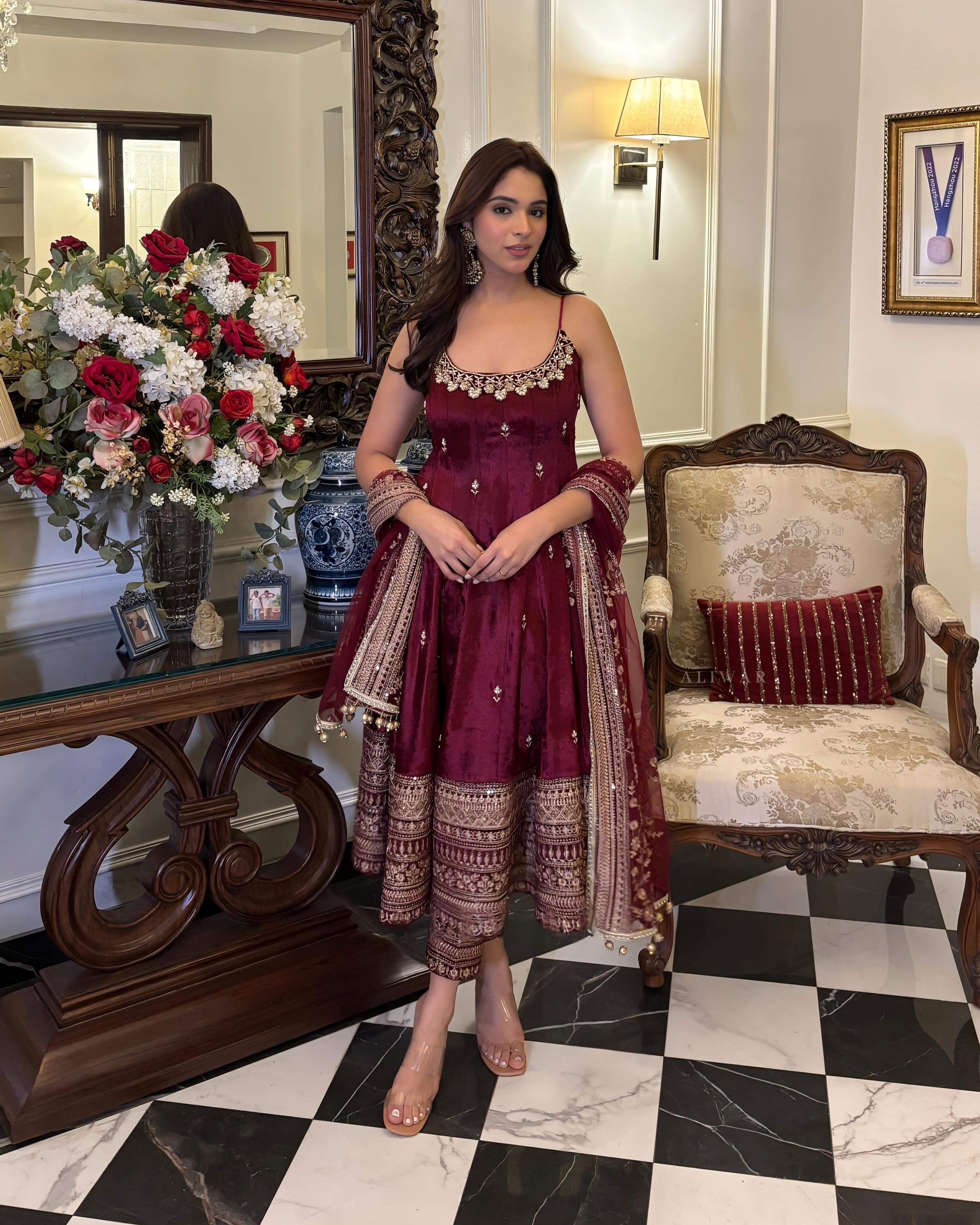 Elegant Vichitra Silk Embroidered Kurta Set with Tassels & Fancy Dupatta