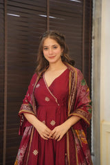Elegant Roman Silk Kurta Set with Maslin Pants and Chanderi Silk Dupatta