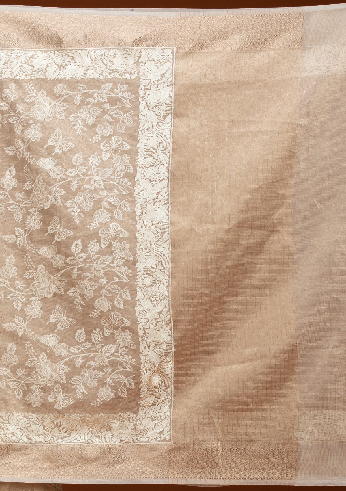 Elegant Gold Tissue Saree with Silver Zariwork Embroidery – Unstitched Blouse Included