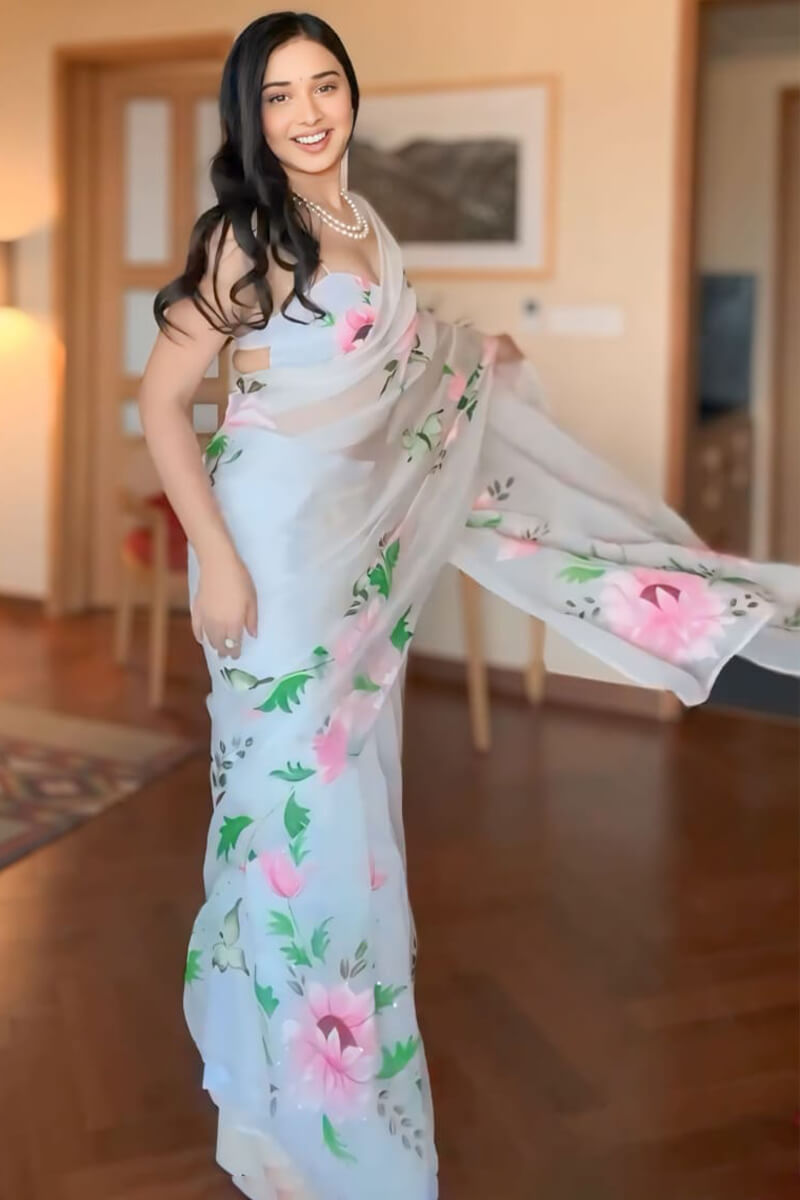 Timeless Sophistication – Off White Organza Silk Pre-Stitched Saree