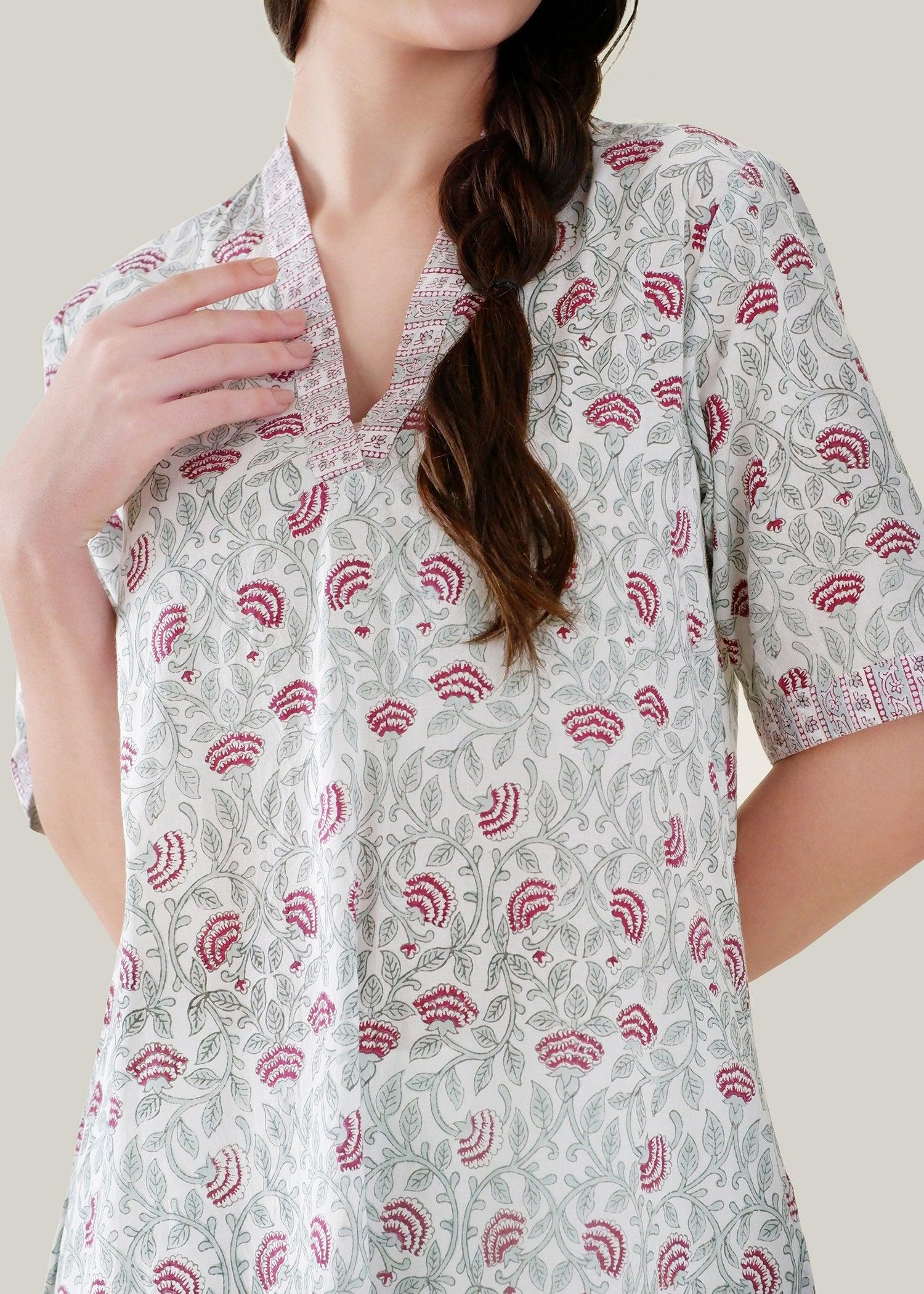 White Cotton V-Neck Kurta with Red Print & Short Sleeves