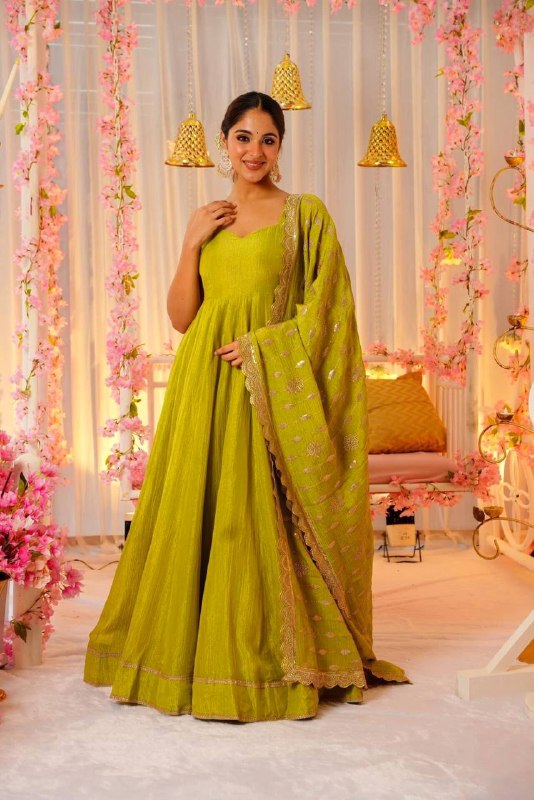 Roman Silk Kurta Set with Sequins & Zari Embroidery