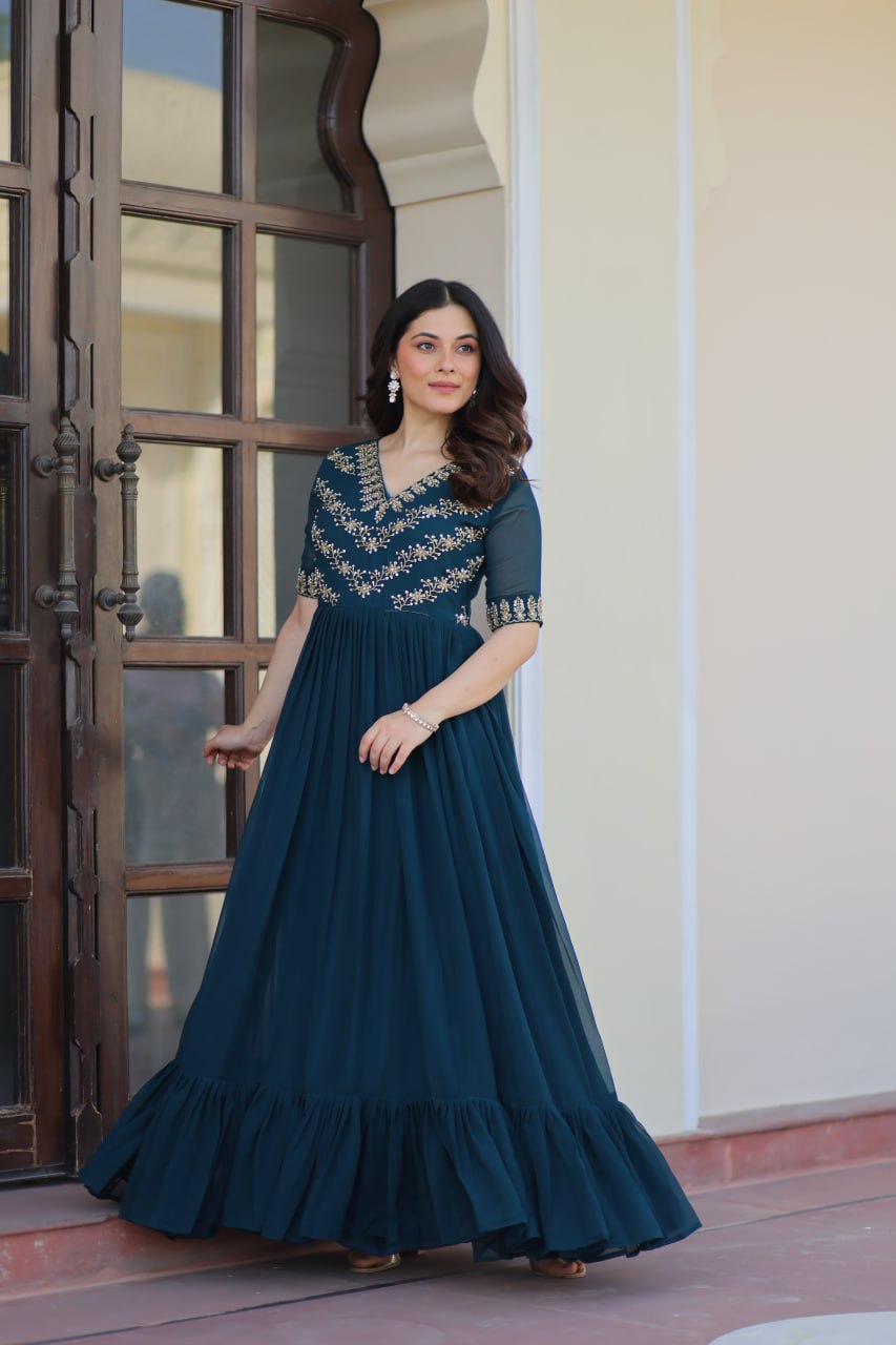Elegant Faux Blooming Kurta Set with Sequins & Beads Embroidery