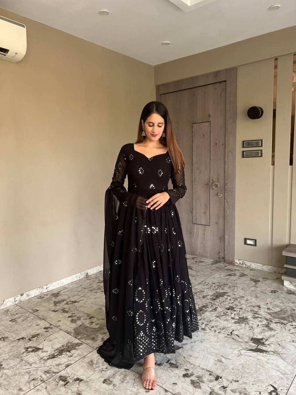 Elegant Embroidered Georgette Kurta Set with Matching Dupatta