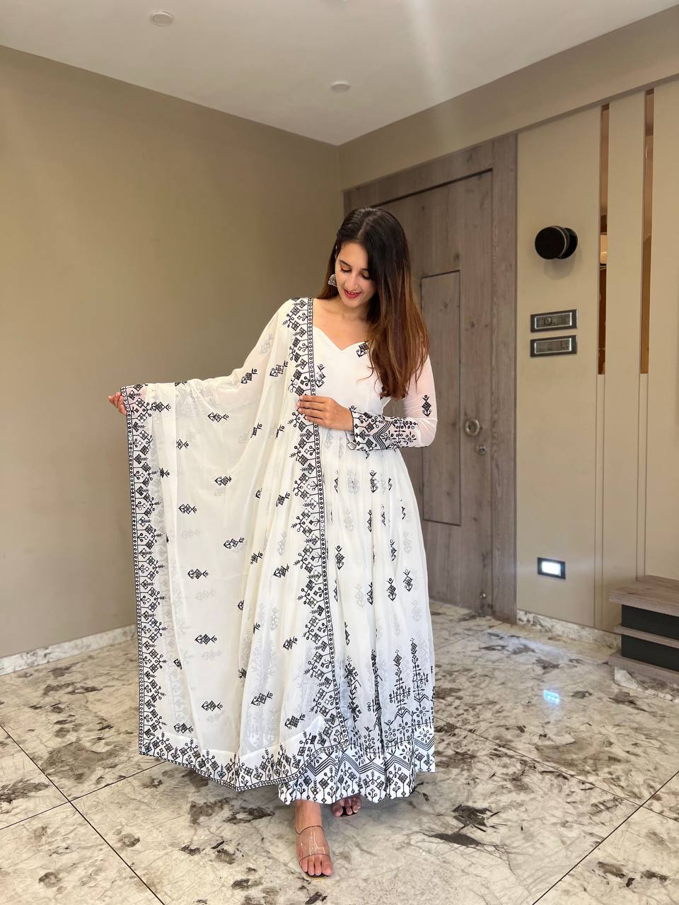 Elegant Embroidered Georgette Kurta Set