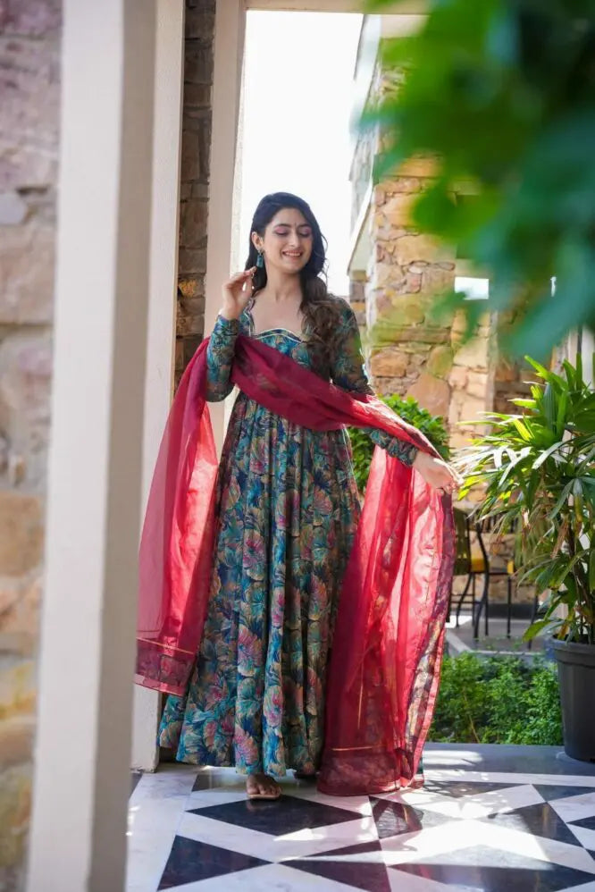 Maslin Digital Print Kurta Set with Georgette Dupatta