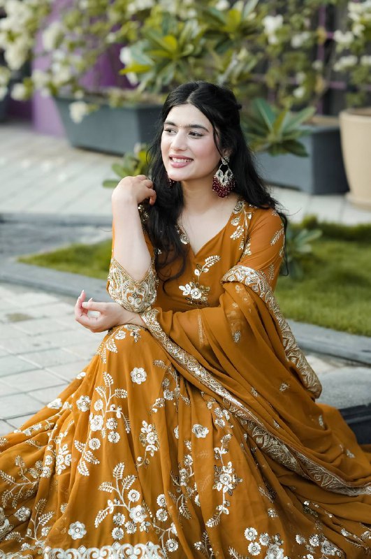 Elegant Embroidered Georgette Kurta Set with Dupatta
