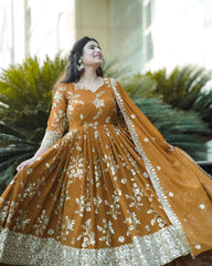 Elegant Embroidered Georgette Kurta Set with Dupatta